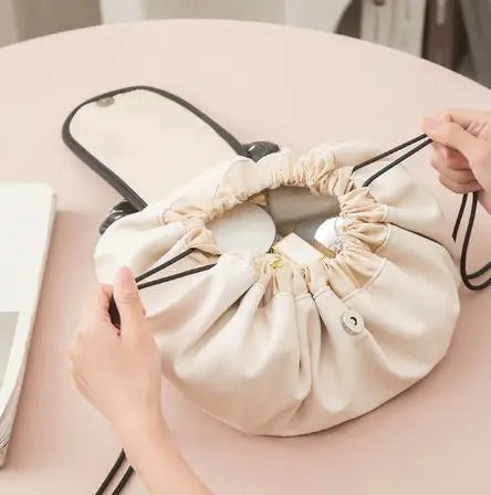 Sac de maquillage à cordon My Store